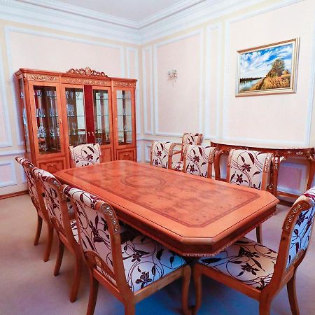 Vip Apartments Dipservice Hall Minsk Eksteriør billede