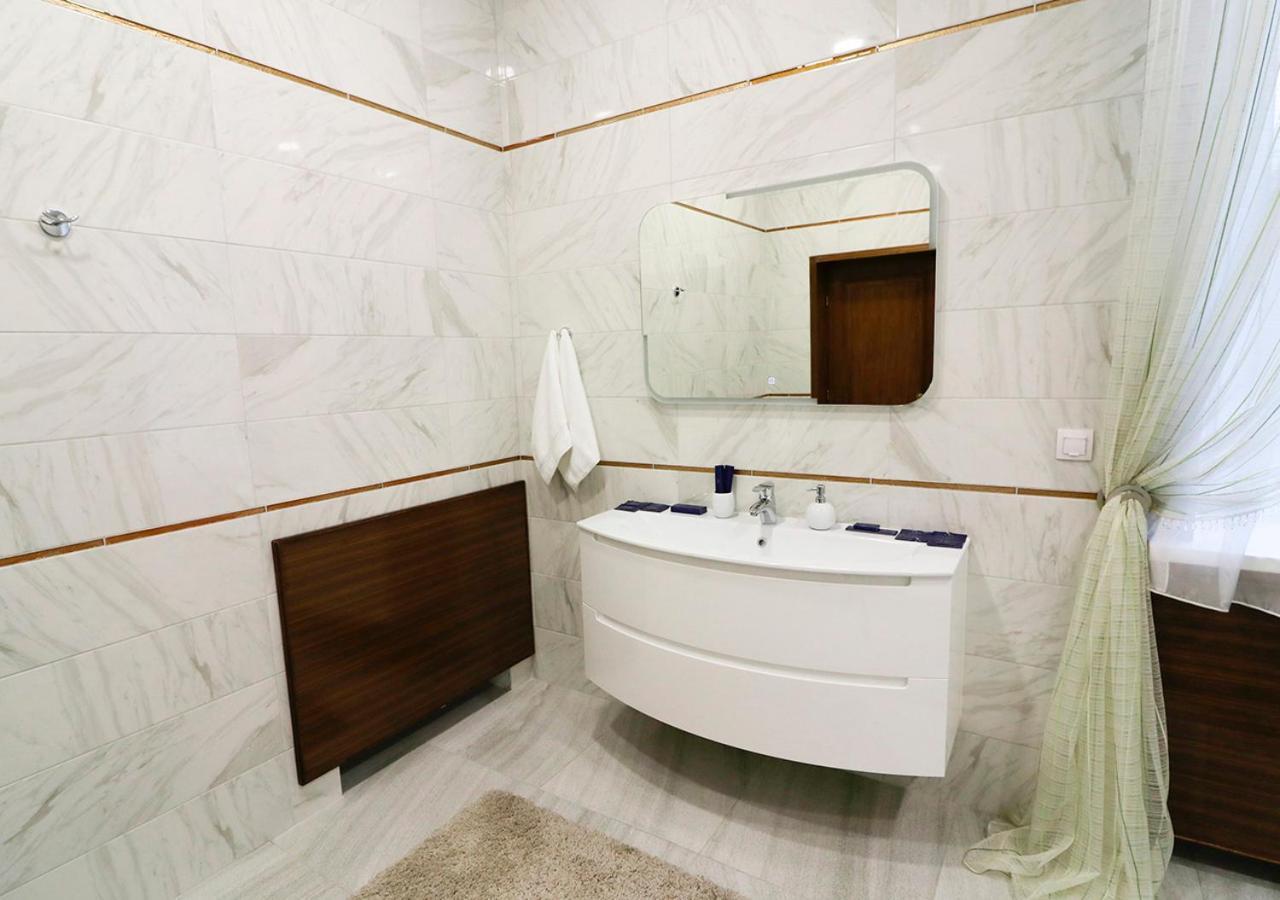 Vip Apartments Dipservice Hall Minsk Eksteriør billede